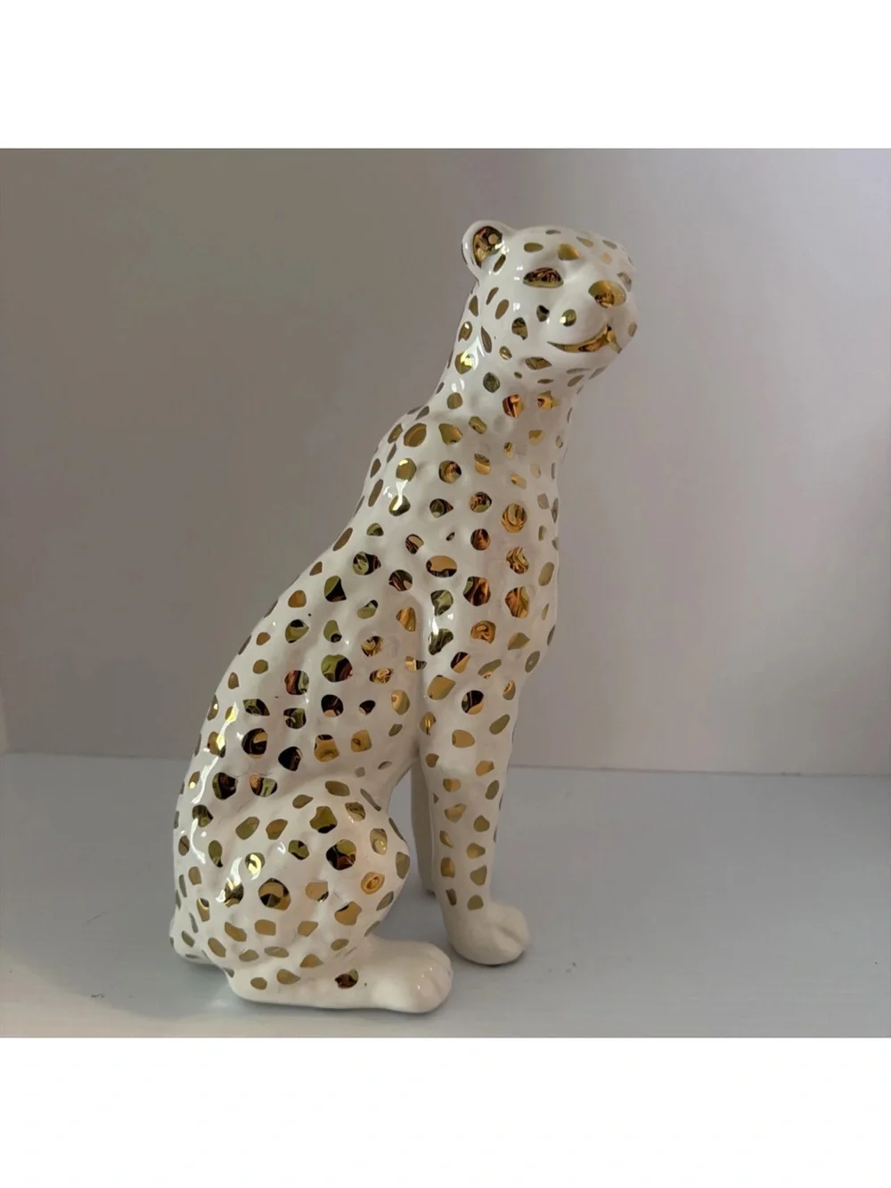 Cheetah Statue Home Decor Leopard Sculpture Sitting Cheetah White & Gold New